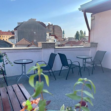 Boutique Apartments אורדאה מראה חיצוני תמונה